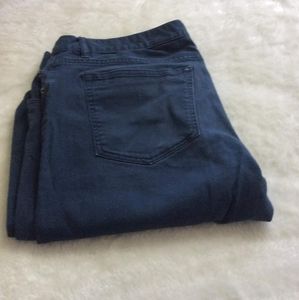 - H&M Men's Slim Fit Navy 3 Front button Pant W33